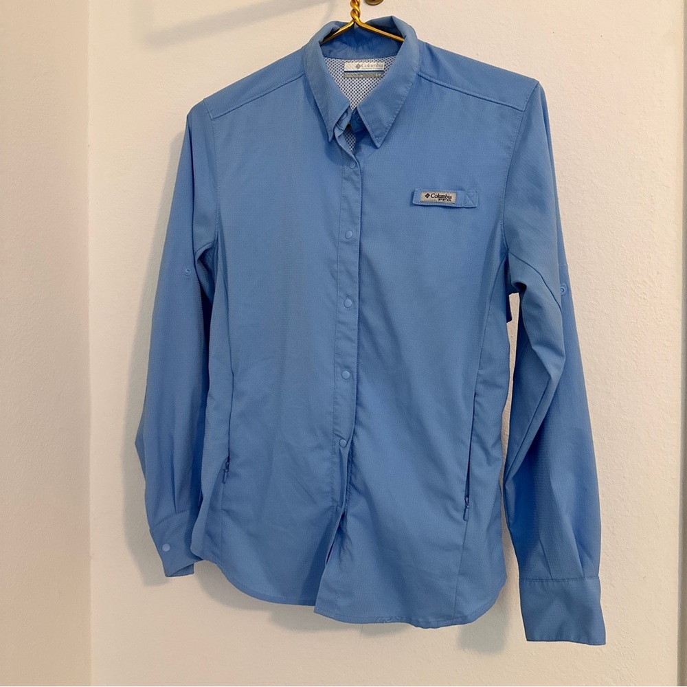 Columbia Woman Small Blue Shirt